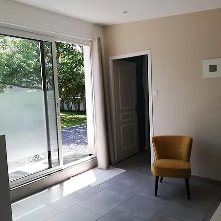 Cosy Avec Jardin Privatif